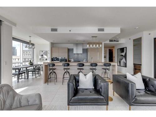 1605-108 9 Avenue Sw, Calgary, AB - Indoor Photo Showing Living Room