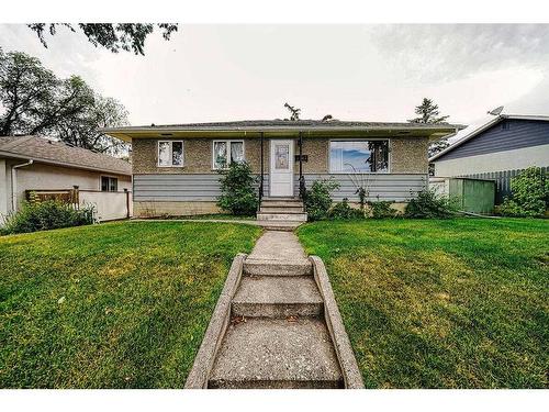 2363 Crestwood Road Se, Calgary, AB - Outdoor