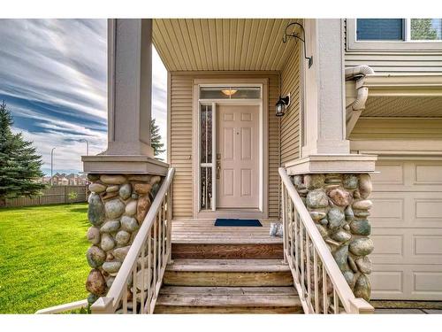 32-7401 Springbank Boulevard Sw, Calgary, AB - Outdoor