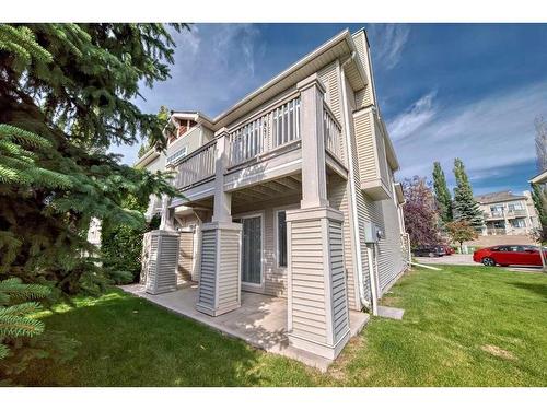 32-7401 Springbank Boulevard Sw, Calgary, AB - Outdoor