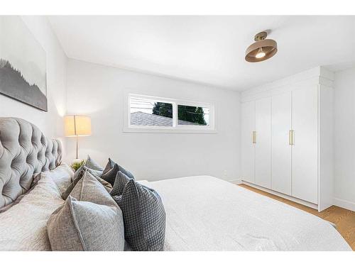 1211 Lake Twintree Drive Se, Calgary, AB - Indoor Photo Showing Bedroom