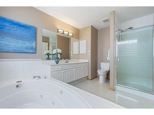 6530 Sierra Morena Boulevard Sw, Calgary, AB - Indoor Photo Showing Bathroom