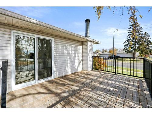 7143 18 Street Se, Calgary, AB - Outdoor With Exterior