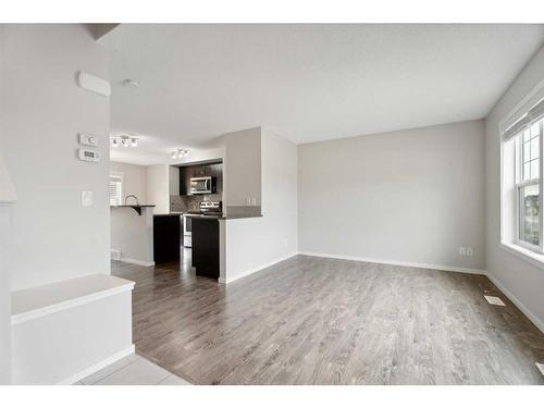 493 Evanston Drive Nw, Calgary, AB - Indoor Photo Showing Other Room