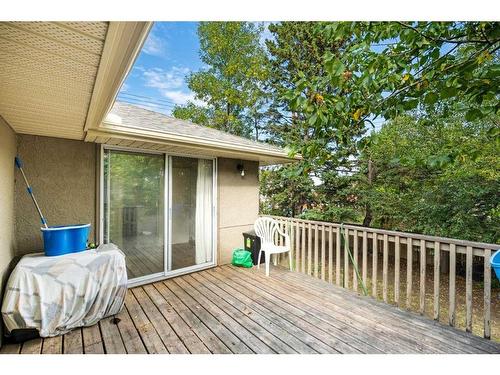 1468 Renfrew Drive Ne, Calgary, AB - Outdoor With Deck Patio Veranda With Exterior