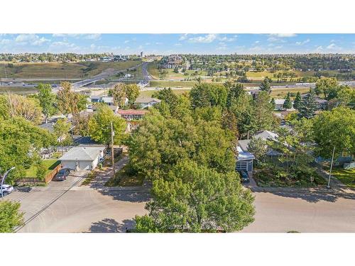 1468 Renfrew Drive Ne, Calgary, AB - Outdoor With View