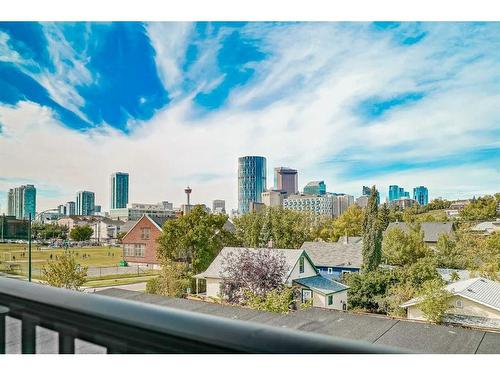 412 6A Street Ne, Calgary, AB - Outdoor With View