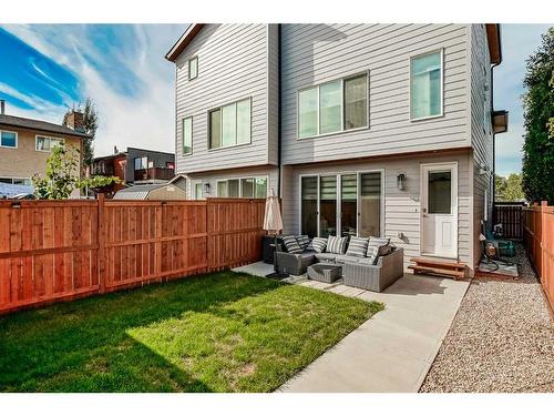 412 6A Street Ne, Calgary, AB - Outdoor