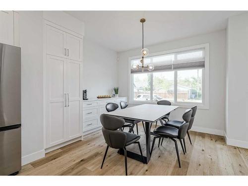 412 6A Street Ne, Calgary, AB - Indoor Photo Showing Dining Room