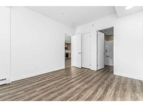 2214-350 Livingston Common Ne, Calgary, AB - Indoor Photo Showing Other Room