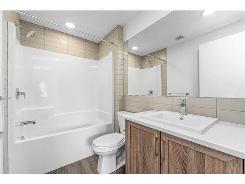 2214-350 Livingston Common Ne, Calgary, AB - Indoor Photo Showing Bathroom