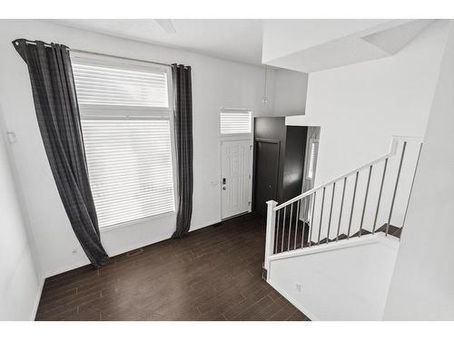 3338 New Brighton Gardens Se, Calgary, AB - Indoor Photo Showing Other Room