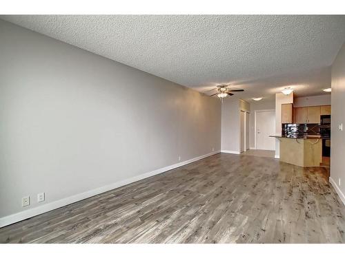 617-8710 Horton Road Sw, Calgary, AB - Indoor