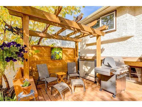 107 Scenic Glen Place Nw, Calgary, AB - Outdoor With Deck Patio Veranda