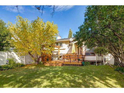 107 Scenic Glen Place Nw, Calgary, AB - Outdoor With Deck Patio Veranda