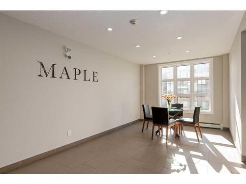 301-383 Smith Street Nw, Calgary, AB - Indoor Photo Showing Dining Room