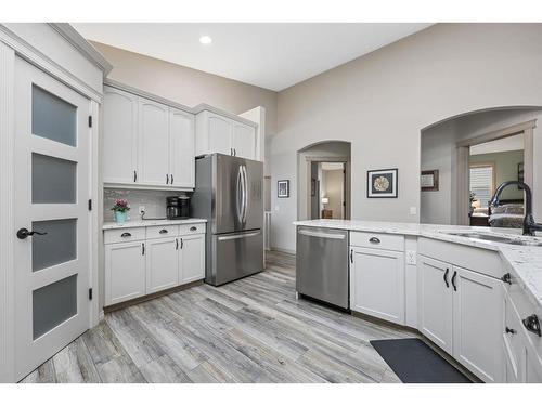 41 Thornbird Rise, Airdrie, AB - Indoor Photo Showing Kitchen With Stainless Steel Kitchen