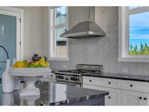 124 Cranbrook View Se, Calgary, AB - Indoor Photo Showing Kitchen