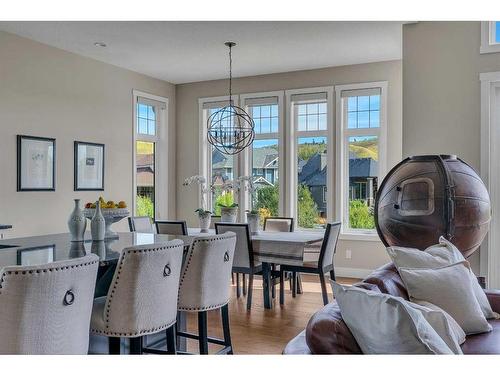 124 Cranbrook View Se, Calgary, AB - Indoor Photo Showing Dining Room