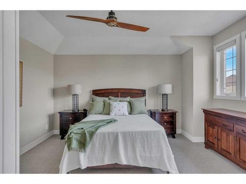 124 Cranbrook View Se, Calgary, AB - Indoor Photo Showing Bedroom