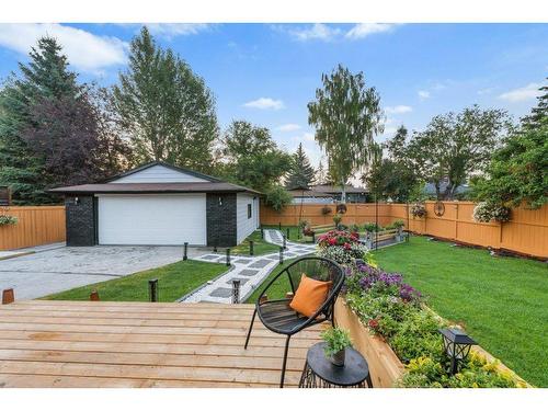 616 Cedarille Way Sw, Calgary, AB - Outdoor With Deck Patio Veranda With Backyard