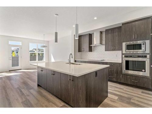 340 Magnolia Crescent Se, Calgary, AB - Indoor Photo Showing Kitchen With Upgraded Kitchen