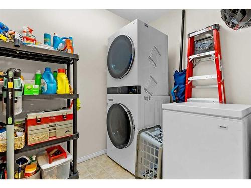 2327-1818 Simcoe Boulevard Sw, Calgary, AB - Indoor Photo Showing Laundry Room