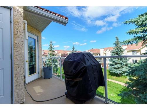 2327-1818 Simcoe Boulevard Sw, Calgary, AB - Outdoor With Exterior