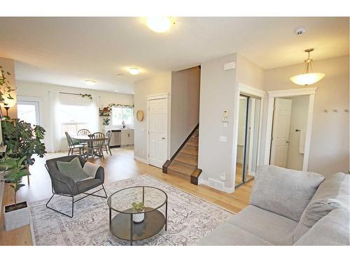 233 Evansdale Landing Nw, Calgary, AB - Indoor Photo Showing Living Room