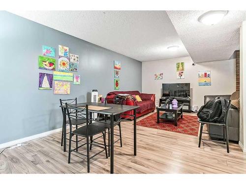 616 Marlborough Way Ne, Calgary, AB - Indoor