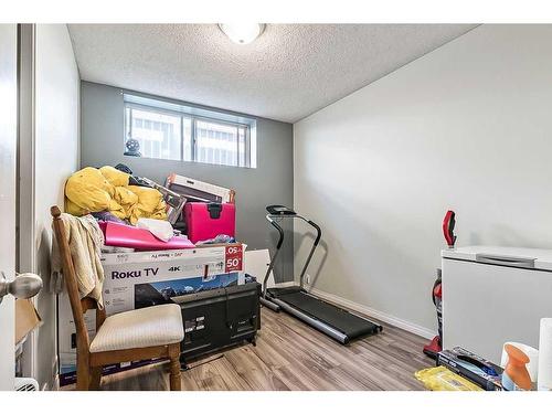 616 Marlborough Way Ne, Calgary, AB - Indoor Photo Showing Gym Room