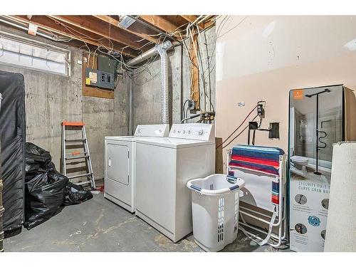 616 Marlborough Way Ne, Calgary, AB - Indoor Photo Showing Laundry Room