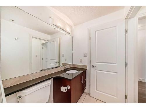 1405-55 Spruce Place Sw, Calgary, AB - Indoor Photo Showing Bathroom