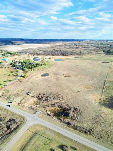 32079 Willow Way, Rural Rocky View County, AB 