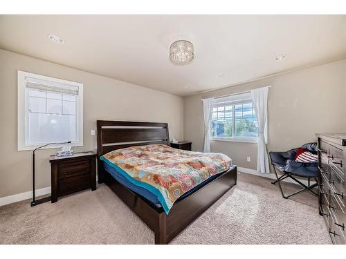 1620 17 Avenue Nw, Calgary, AB - Indoor Photo Showing Bedroom