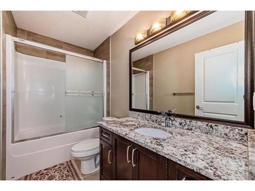 1620 17 Avenue Nw, Calgary, AB - Indoor Photo Showing Bathroom