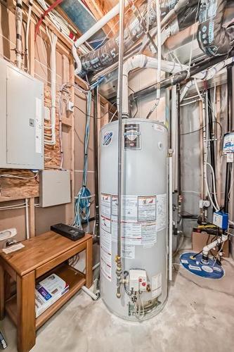 1620 17 Avenue Nw, Calgary, AB - Indoor Photo Showing Basement