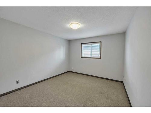 105 Aspenmere Place, Chestermere, AB - Indoor Photo Showing Other Room