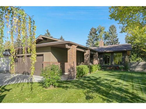 303 Woodpark Place, Calgary, AB - Outdoor