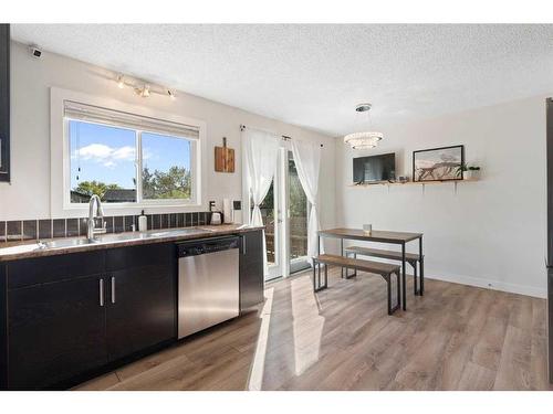 131A Ranch Glen Place Nw, Calgary, AB - Indoor Photo Showing Kitchen