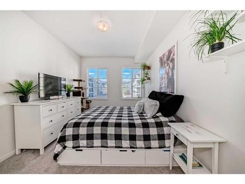 6217-151 Legacy Main Street Se, Calgary, AB - Indoor Photo Showing Bedroom