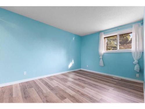 213-5404 10 Avenue Se, Calgary, AB - Indoor Photo Showing Other Room