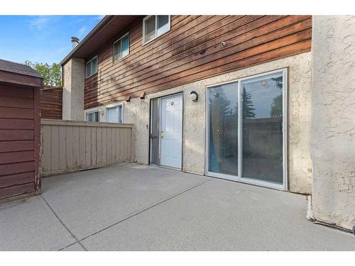 213-5404 10 Avenue Se, Calgary, AB - Outdoor With Exterior