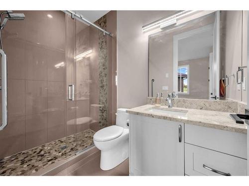 16053 243 Avenue East, Rural Foothills County, AB - Indoor Photo Showing Bathroom