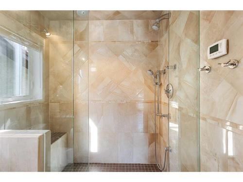 765 East Chestermere Drive, Chestermere, AB - Indoor Photo Showing Bathroom