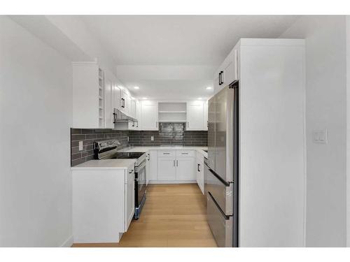 3-4531 7 Avenue Se, Calgary, AB - Indoor Photo Showing Kitchen