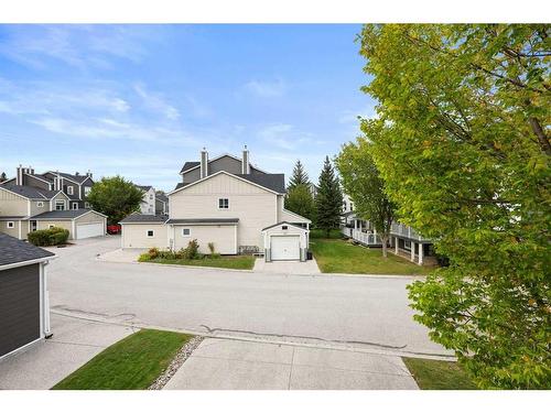 42 Inglewood Point Se, Calgary, AB - Outdoor