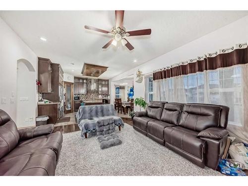 19 Taralake Mews Ne, Calgary, AB - Indoor Photo Showing Living Room