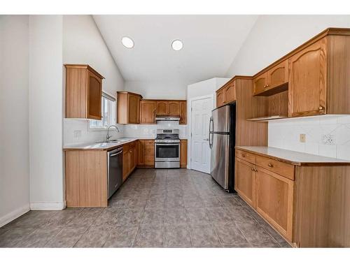 363 Taracove Estate Drive Ne, Calgary, AB - Indoor Photo Showing Kitchen