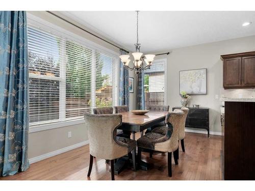 128 Elgin Estates Hill Se, Calgary, AB - Indoor Photo Showing Dining Room